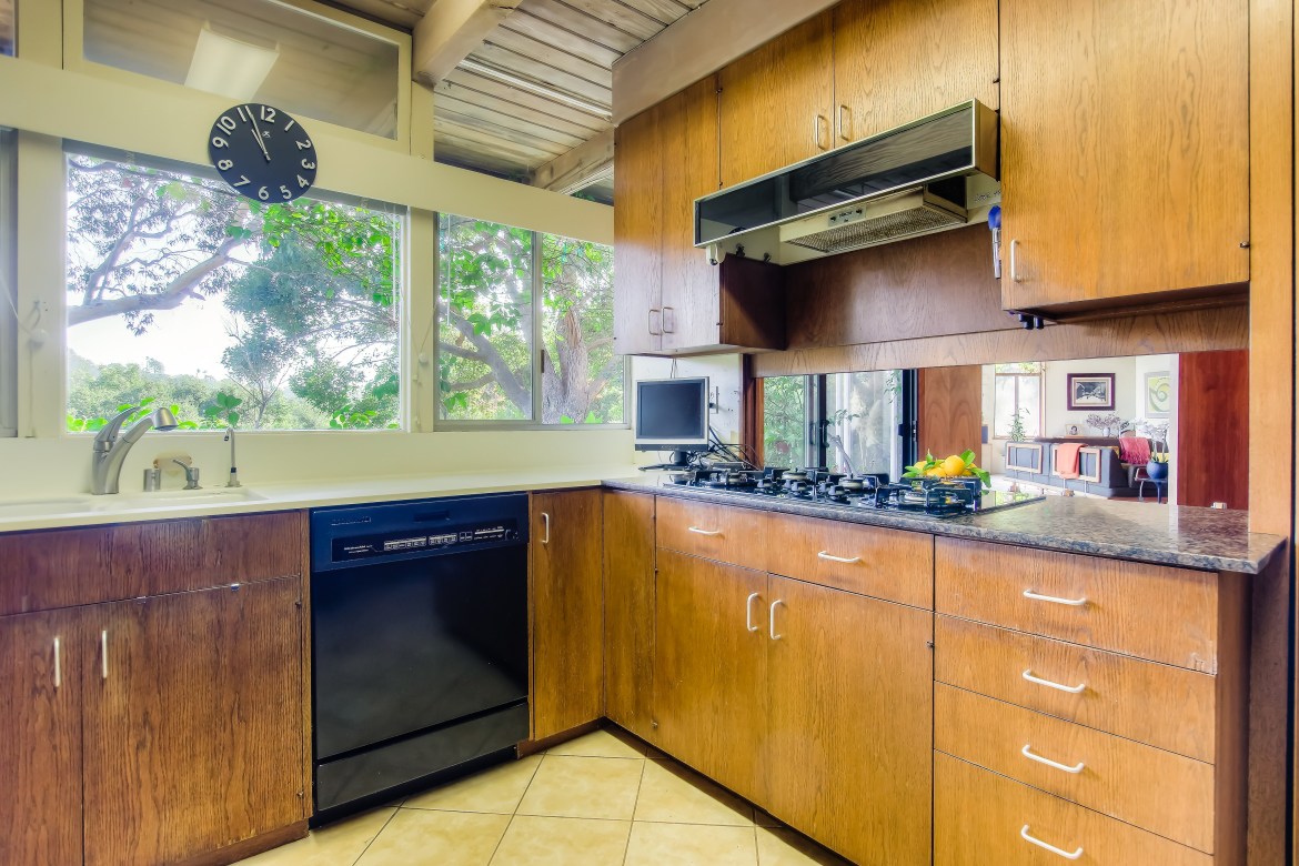 2179 Mandeville Canyon, Brentwood 90049 LA Californian Estates