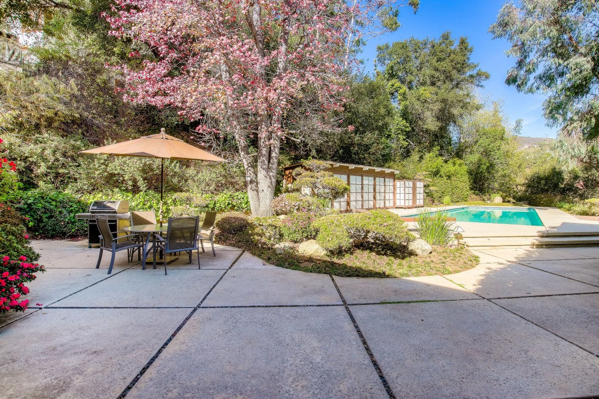 2179 Mandeville Canyon, Brentwood 90049 LA Californian Estates